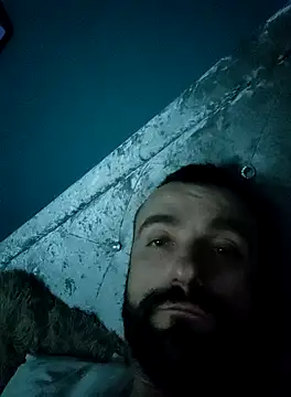 lucka1234 online show from April 10, 2026, 7:43 pm