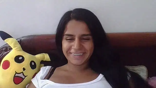 Snapshot of MeliSweet chatting on November 16, 2025, 7:18 pm MeliSweet online show from November 16, 2025, 7:18 pm