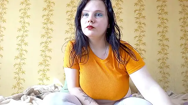 SweetPiggyx online show from March 19, 2026, 10:59 am