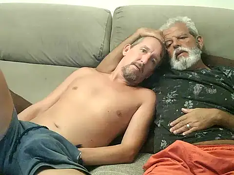 CasalcwBR online show from April 7, 2026, 1:18 am