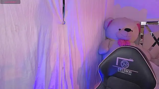 saaya tay online show from April 8, 2026, 3:19 am