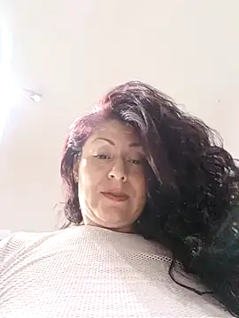 lunadicty online show from April 24, 2026, 10:12 pm