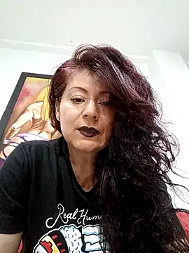 lunadicty online show from February 12, 2026, 11:48 pm