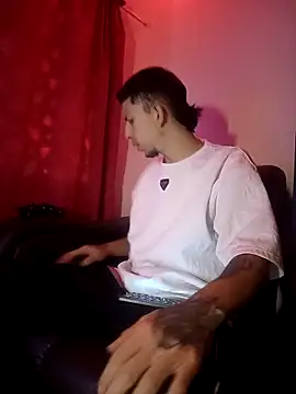 Chris  Jones online show from October 2, 2025, 10:02 pm