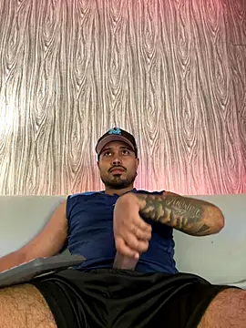 PapiStan online show from December 22, 2025, 8:53 pm