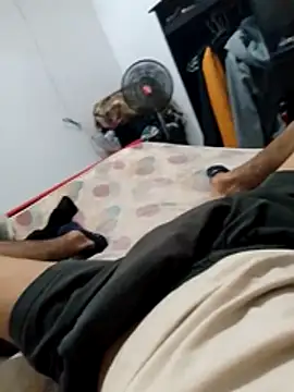 Snapshot of Yeibons chatting on November 10, 2025, 10:15 pm Yeibons online show from November 10, 2025, 10:15 pm