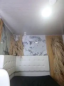 Cerecitaa02  online show from February 8, 2026, 1:42 pm