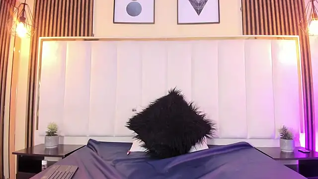 Snapshot of AmmberJones chatting on March 20, 2025, 3:56 am AmmberJones online show from March 20, 2025, 3:56 am