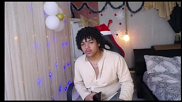 Snapshot of black_king_241 chatting on December 21, 2025, 4:03 am black king 241 online show from December 21, 2025, 4:03 am