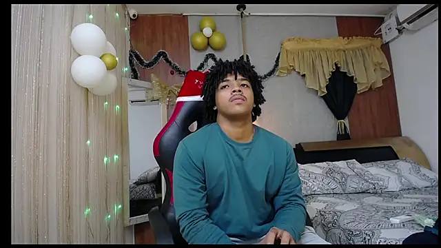 Snapshot of black_king_241 chatting on December 23, 2025, 12:54 am black king 241 online show from December 23, 2025, 12:54 am