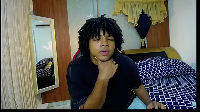 Snapshot of black_king_241 chatting on February 15, 2026, 3:07 am black king 241 online show from February 15, 2026, 3:07 am