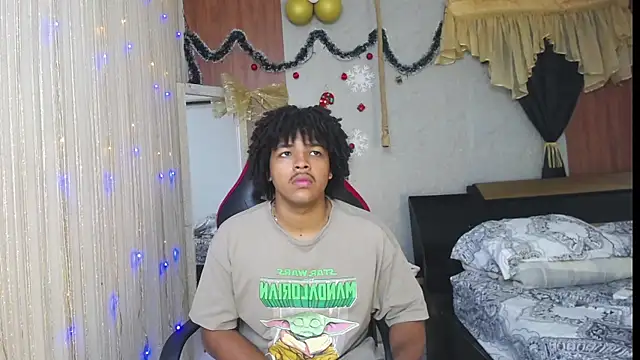 Snapshot of black_king_241 chatting on January 14, 2026, 3:21 am black king 241 online show from January 14, 2026, 3:21 am