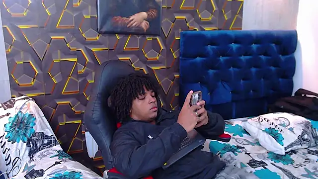 Snapshot of black_king_241 chatting on February 27, 2026, 3:07 am black king 241 online show from February 27, 2026, 3:07 am