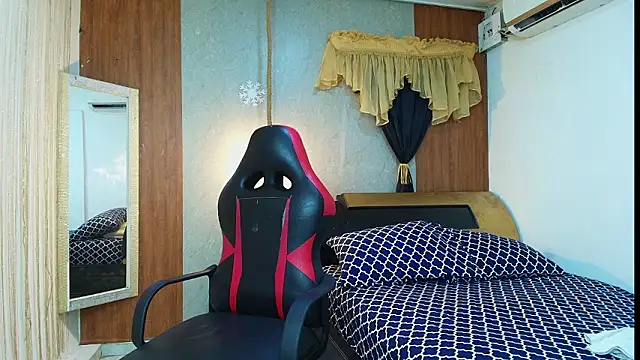 Snapshot of black_king_241 chatting on February 18, 2026, 3:04 am black king 241 online show from February 18, 2026, 3:04 am