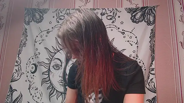 Thighswithspikes online show from October 1, 2025, 1:04 pm