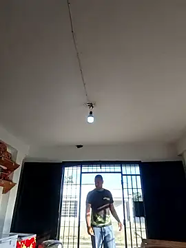 Snapshot of elnegro707070 chatting on January 9, 2026, 12:23 pm elnegro707070 online show from January 9, 2026, 12:23 pm