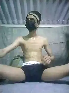 Snapshot of HannanKhan25 chatting on October 22, 2025, 12:37 pm HannanKhan25 online show from October 22, 2025, 12:37 pm