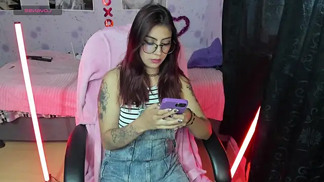 Medussa katt online show from June 7, 2026, 10:26 pm