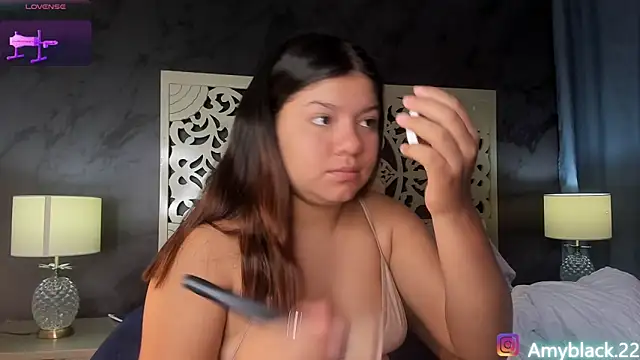 Amyblack   online show from October 23, 2025, 1:04 am