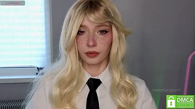 sweetuniporn online show from September 15, 2025, 9:32 am