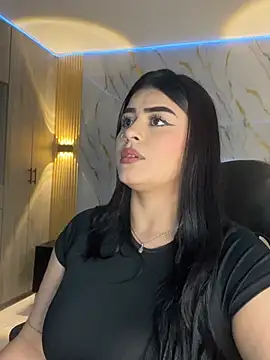 Kariina  69 online show from February 5, 2026, 3:35 am