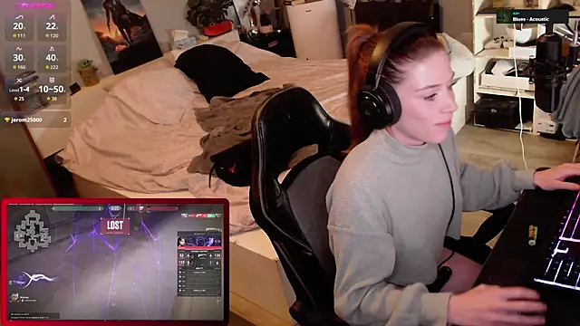 Horny Makima online show from October 27, 2025, 10:38 am