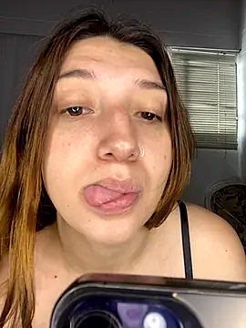 Mia  Gray online show from November 12, 2025, 6:01 pm