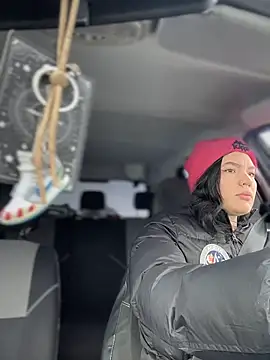 MeekyRich online show from March 18, 2026, 3:42 am