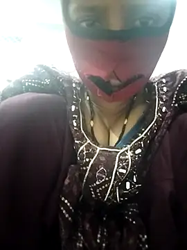 Snapshot of Hey-mahi chatting on February 19, 2026, 1:46 am Hey-mahi online show from February 19, 2026, 1:46 am