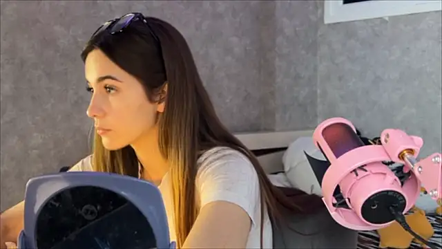 CupSizeGirl online show from March 25, 2026, 6:35 am