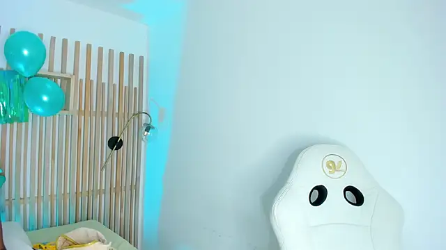 ciara blake online show from March 17, 2026, 7:50 pm