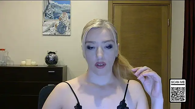 Snapshot of Wild_Silk_Desire chatting on February 9, 2026, 4:49 pm Wild Silk Desire online show from February 9, 2026, 4:49 pm