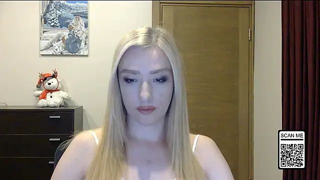 Snapshot of Wild_Silk_Desire chatting on December 16, 2025, 2:10 pm Wild Silk Desire online show from December 16, 2025, 2:10 pm