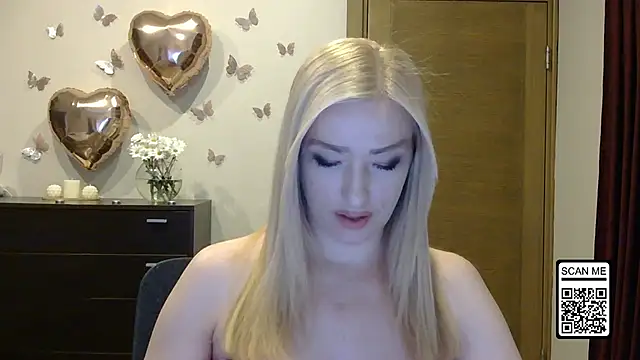 Snapshot of Wild_Silk_Desire chatting on May 10, 2026, 5:26 pm Wild Silk Desire online show from May 10, 2026, 5:26 pm