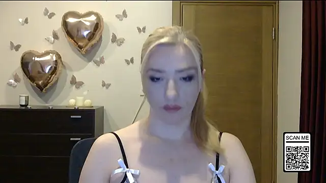 Snapshot of Wild_Silk_Desire chatting on May 24, 2026, 6:08 pm Wild Silk Desire online show from May 24, 2026, 6:08 pm