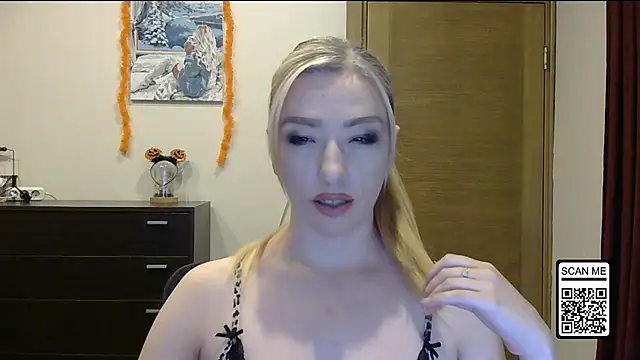 Snapshot of Wild_Silk_Desire chatting on November 2, 2025, 1:49 pm Wild Silk Desire online show from November 2, 2025, 1:49 pm