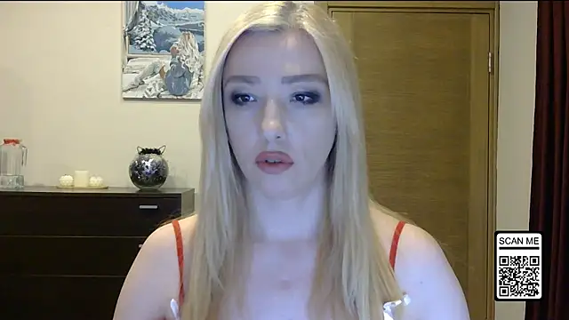 Snapshot of Wild_Silk_Desire chatting on February 10, 2026, 3:55 pm Wild Silk Desire online show from February 10, 2026, 3:55 pm