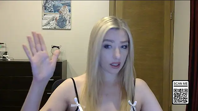 Snapshot of Wild_Silk_Desire chatting on November 6, 2025, 2:10 pm Wild Silk Desire online show from November 6, 2025, 2:10 pm