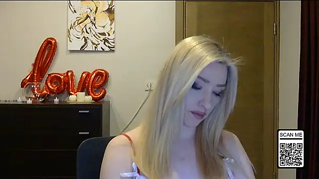 Snapshot of Wild_Silk_Desire chatting on February 27, 2026, 3:12 pm Wild Silk Desire online show from February 27, 2026, 3:12 pm