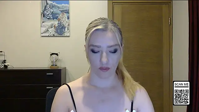 Snapshot of Wild_Silk_Desire chatting on November 8, 2025, 2:42 pm Wild Silk Desire online show from November 8, 2025, 2:42 pm