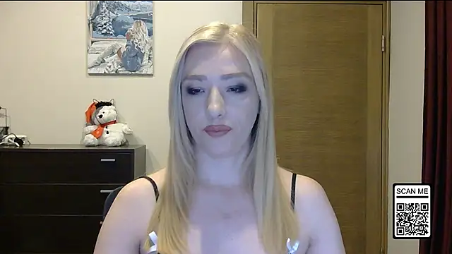 Snapshot of Wild_Silk_Desire chatting on November 18, 2025, 3:04 pm Wild Silk Desire online show from November 18, 2025, 3:04 pm