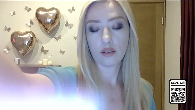 Snapshot of Wild_Silk_Desire chatting on June 1, 2026, 2:39 pm Wild Silk Desire online show from June 1, 2026, 2:39 pm