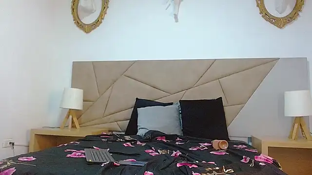 amanda ramirez online show from October 27, 2025, 8:54 pm