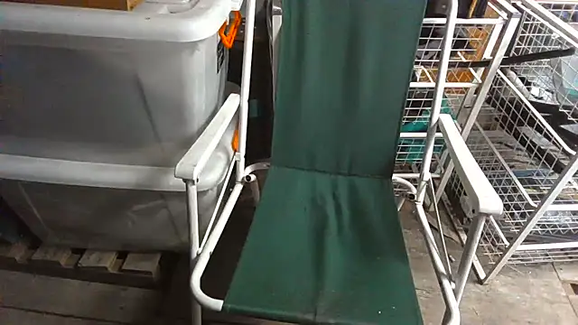 Snapshot of Lovyourpuss chatting on February 19, 2026, 2:19 am Lovyourpuss online show from February 19, 2026, 2:19 am