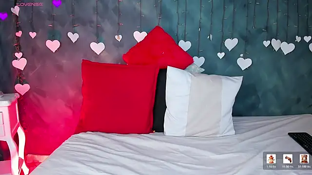 Snapshot of GingerMoon_ chatting on February 27, 2026, 7:24 pm GingerMoon online show from February 27, 2026, 7:24 pm