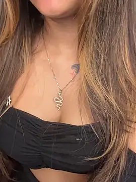 Snapshot of Scarlett_1819 chatting on March 13, 2026, 5:40 pm Scarlett 1819 online show from March 13, 2026, 5:40 pm