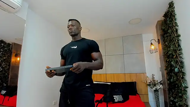 MarcusBlack  online show from December 18, 2025, 11:58 am