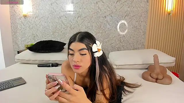 Antonella west online show from October 16, 2025, 7:44 pm