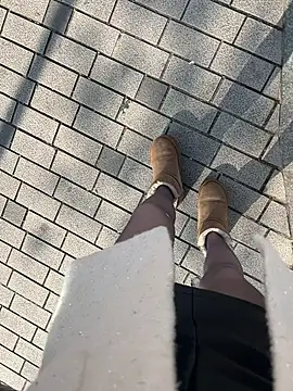 xiaoyuan01 online show from January 7, 2026, 2:49 am