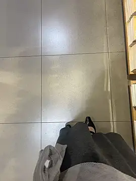 xiaoyuan01 online show from March 25, 2026, 1:39 am